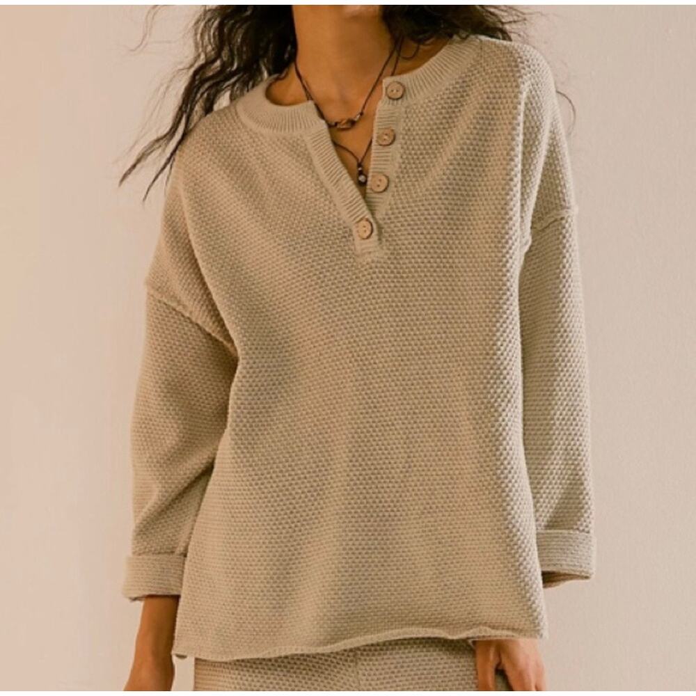 FP Beach Hailee Waffle Knit Henley Sweater Beige Pullover Top Slouchy Relaxed XS